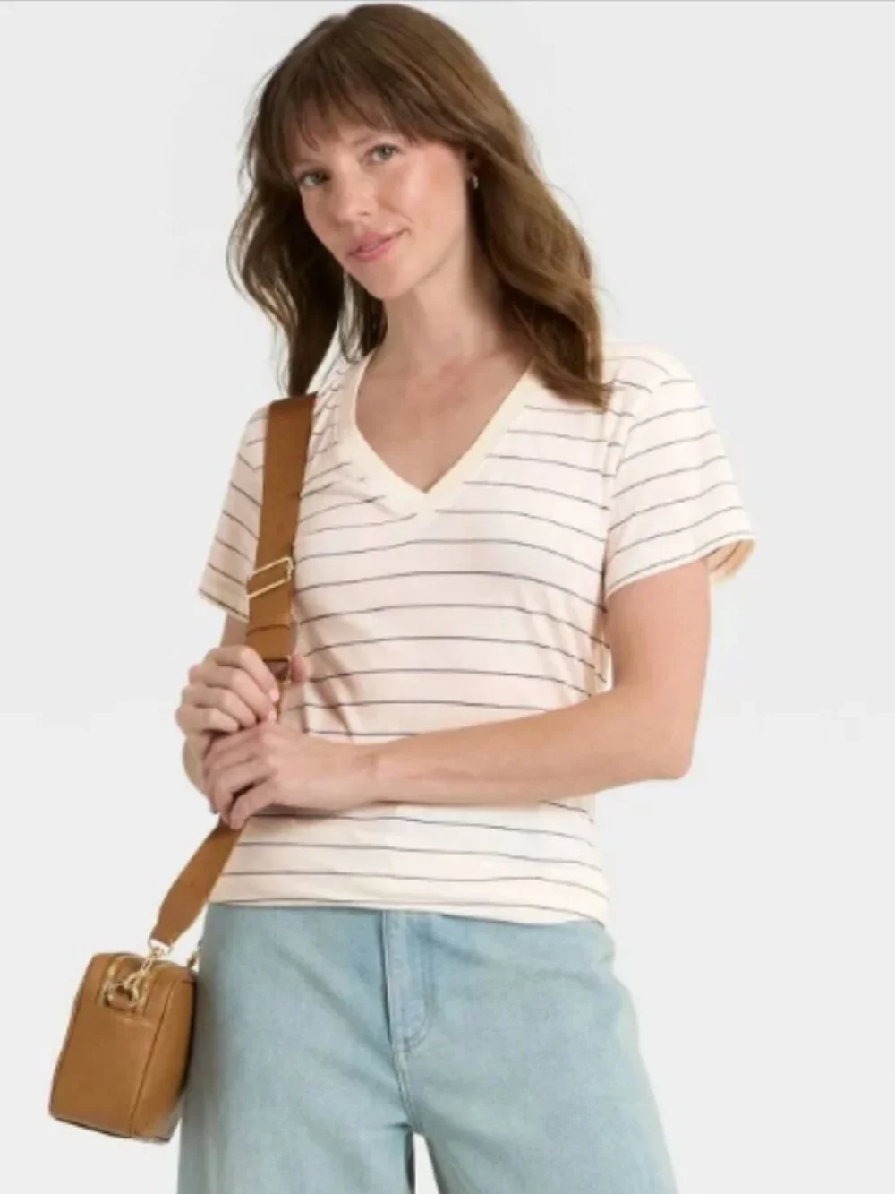 Universal Thread Women's Short Sleeve V-Neck Shirt White W/Navy Stripes - XXL